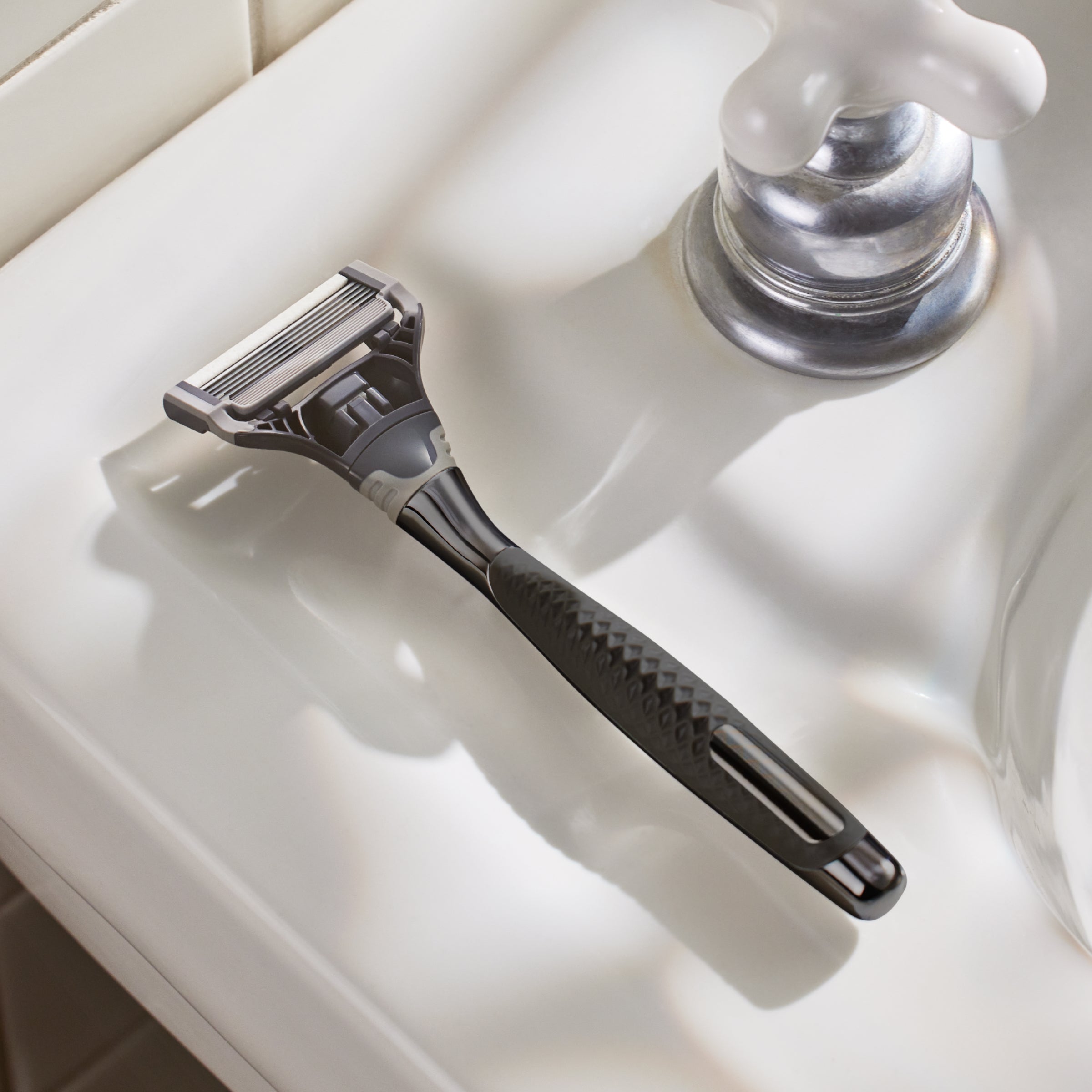 Harry's Chrome Value Pack / Chrome - Graphite / Shave Cream